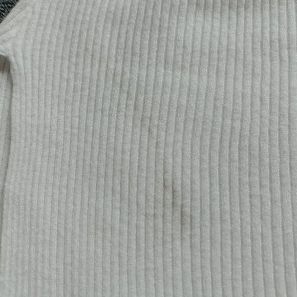 🎀Soft White Ribbed Sweater 🎀 - Picture 5 of 5